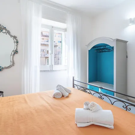 Theatron Appartement Syracuse