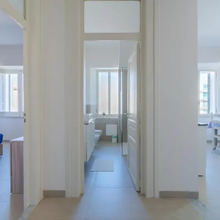 Theatron Appartement Syracuse