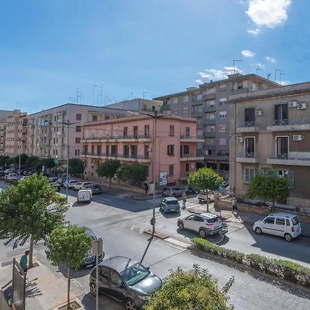 Theatron Appartement Syracuse